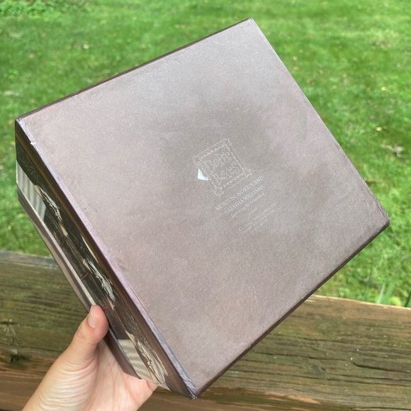 Vintage Cats on a Rainy Day Keepsake Storage Box Decor Gift Bob’s Boxes 6”x6”x6” - Picture 13 of 13